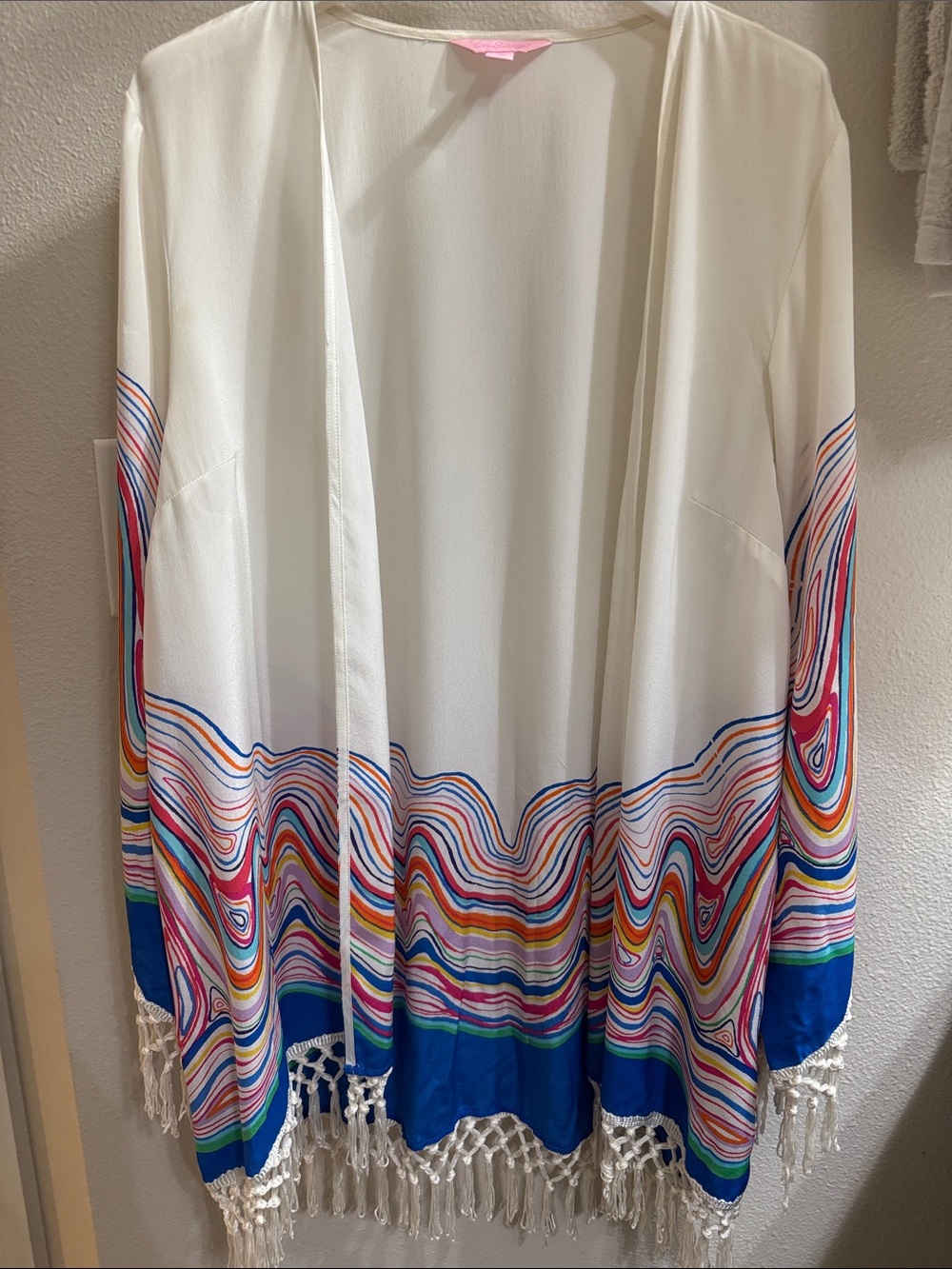 Lilly Pulitzer Cream topper with Multicolor Wave Border - Picture 5 of 12